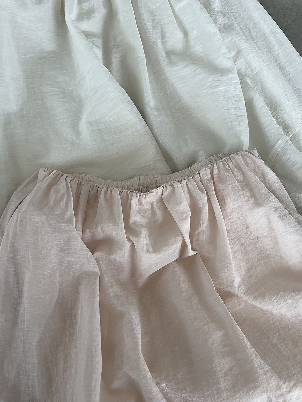 Thumbnail: Luxi Sheer Sleeveless Top and Skirt Two-Piece Sets (89048)