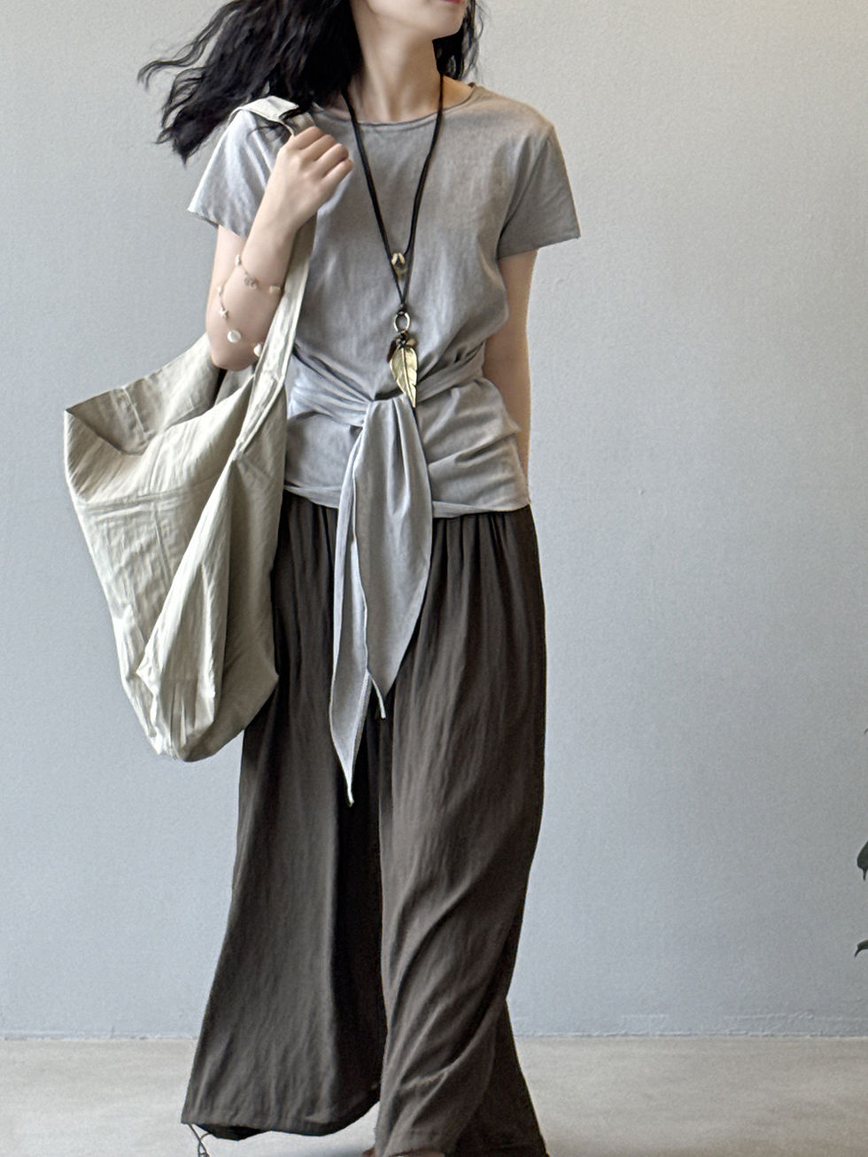 Thumbnail: Yanshuang Design Tie Waist T-shirt Short Sleeve Top (82539)