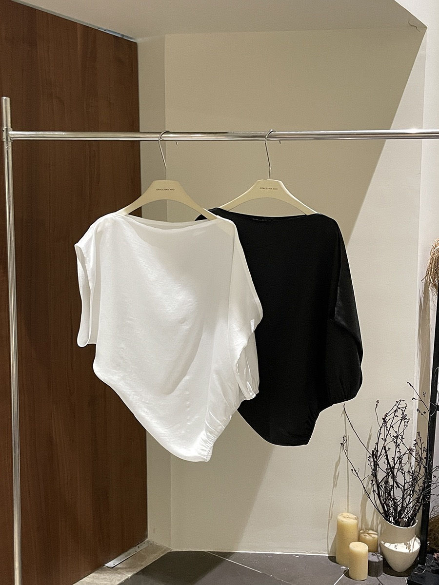 Thumbnail: Gracetina Hoo French Style Asymmetrical Soft Sleeveless Shirt (CSA2133)