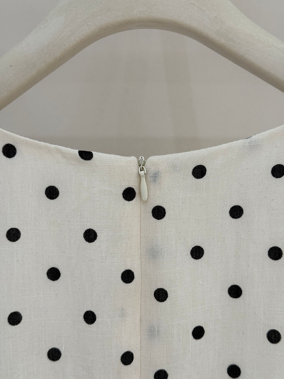 Thumbnail: SE GENTLE SUN French Style Chic Square Neck Sleeveless Side-Tie Ruffled Polka Do