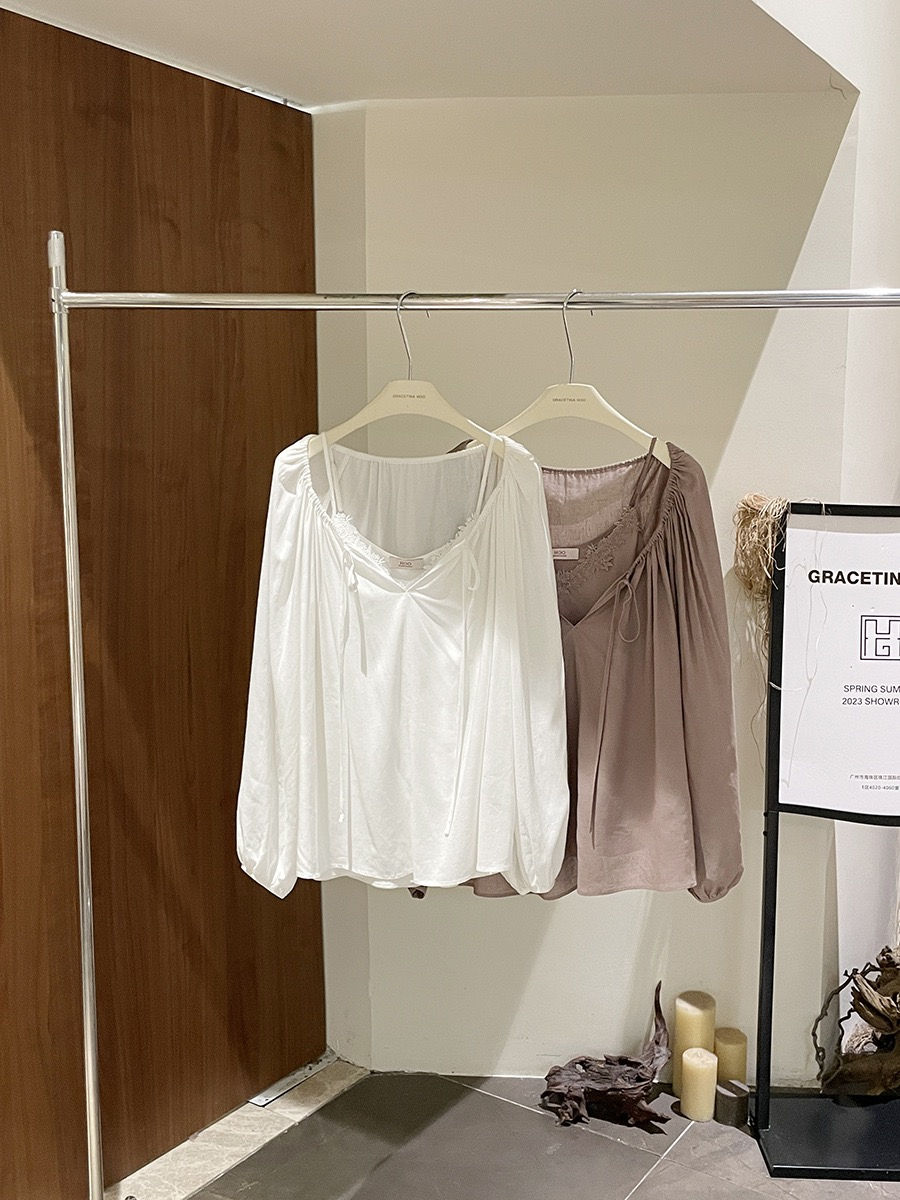 Thumbnail: Gracetina Hoo Linen Lace Trimmed Vest Two-Piece Set (CSA082)