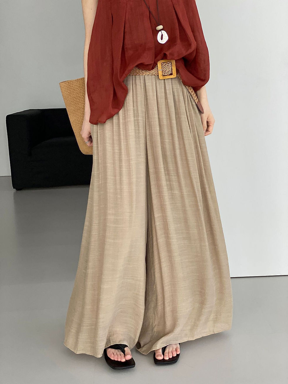 Thumbnail: Namo Retro Korean Style Pleated Wide Leg Casual Pants with Belt (G8613)