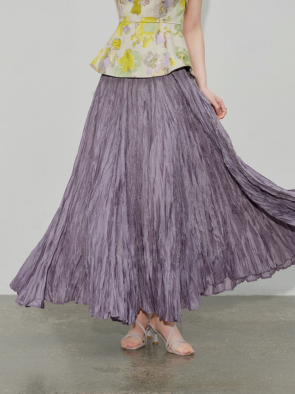 Thumbnail: Cervotessile Pleated Glossy Elastic Waist Irregular Skirt (9156)