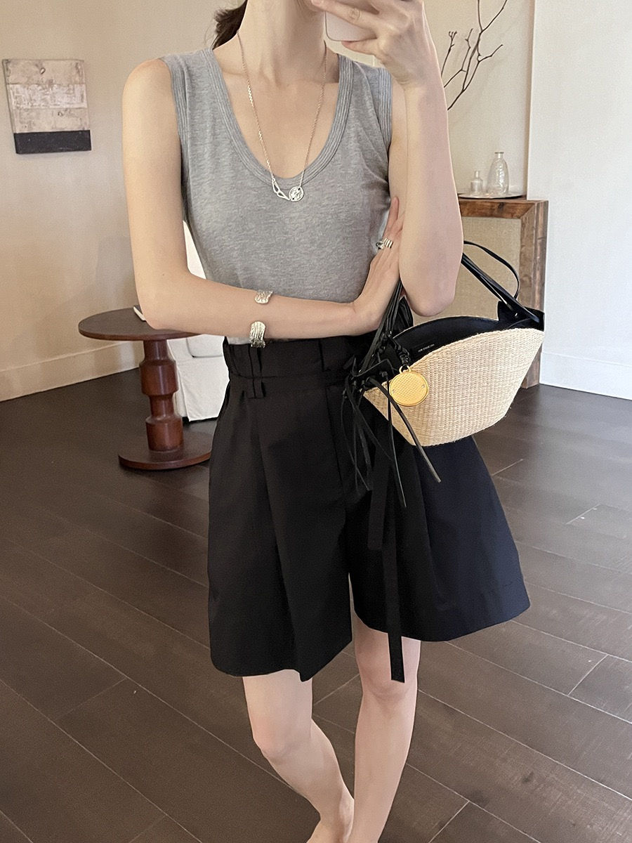Thumbnail: Gracetina Hoo Minimalist Slim Fit Solid Color Tencel Wide U-Neck Top (BXB236)