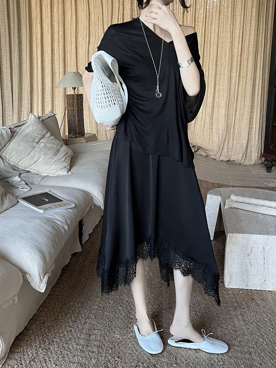 Thumbnail: Gracetina Hoo French-style heavy-duty tailored patchwork irregular lace midi ski