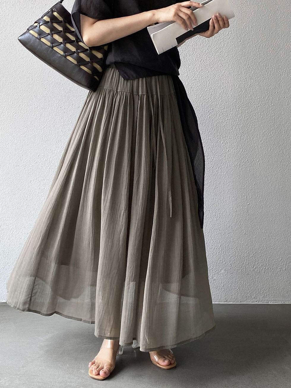 Thumbnail: Jiangzuo French-style drawstring elastic high-waisted A-line skirt (88629)