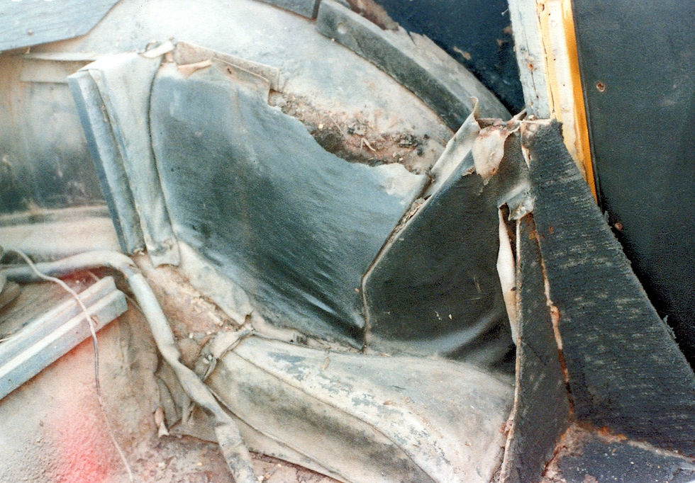 1980s_Fall_BMWE327BlackSilver_BeforeRestoration_0008_a