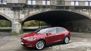 ZKUSILI JSME OJETOU TESLU MODEL X: JEJÍ OPOTŘEBENÍ NÁS VYVEDLO Z MÍRY