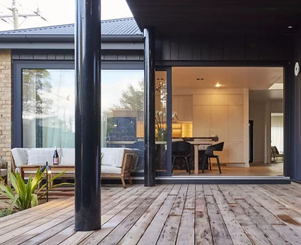 H3-R12-Front-garden-Kristy-_-Brett_01-min-scaled-1-1024x683 (1).jpg