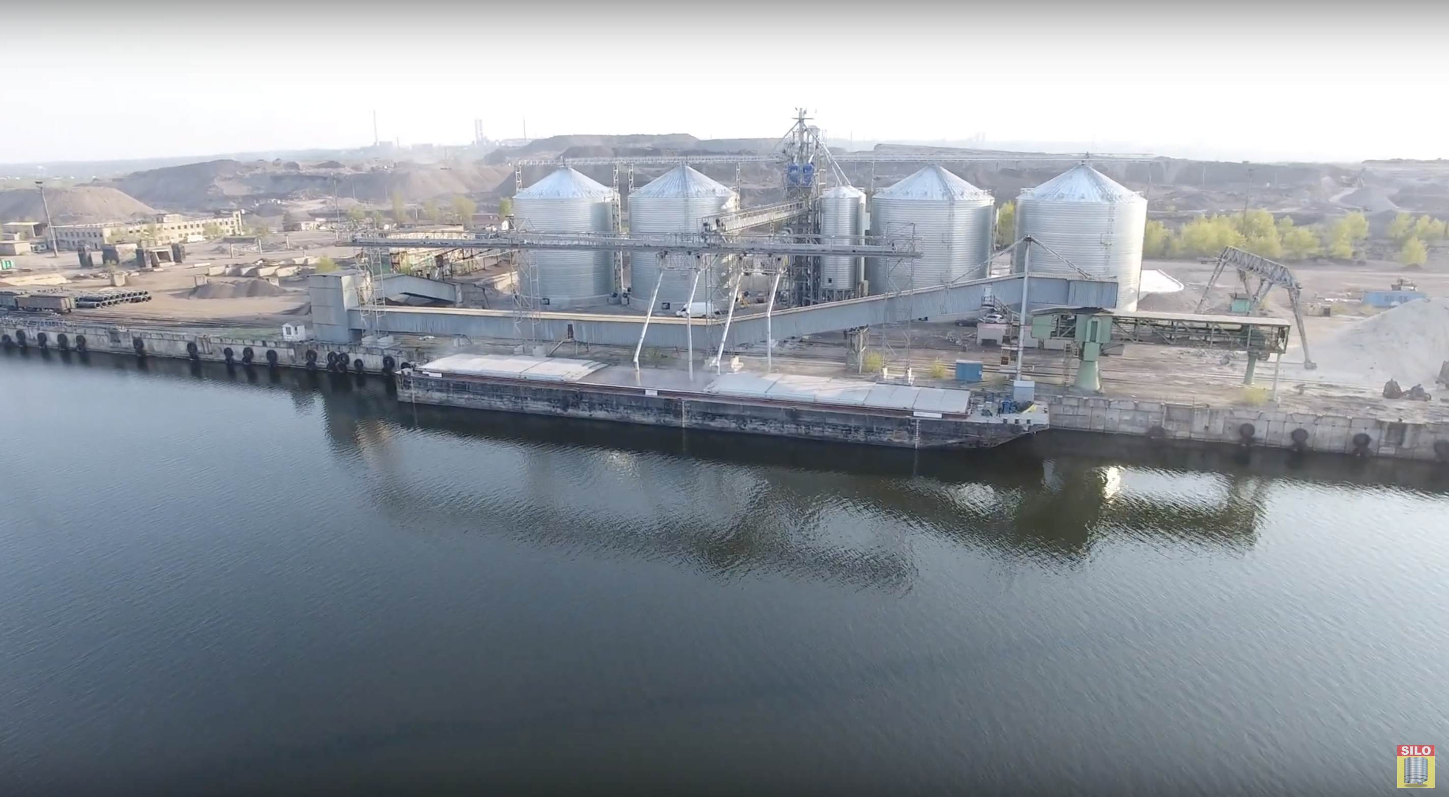 Ооо речной терминал. Чунцин порт. Причальная стенка. Речной терминал томск. Речной терминал.