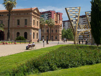 Zona residencial en Nou Barris Barcelona con avenidas amplias y entorno tranquilo ideal para coliving y habitaciones en alquiler