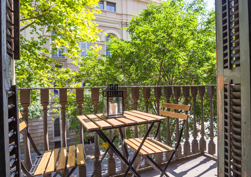 Apartamento de coliving en Barcelona con alquiler de habitaciones modernas y servicios incluidos en Eixample, Barcelona.