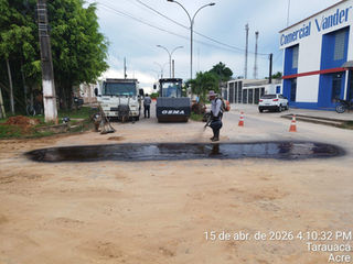 Prefeitura de Tarauacá intensifica recuperação de ruas mesmo no período chuvoso