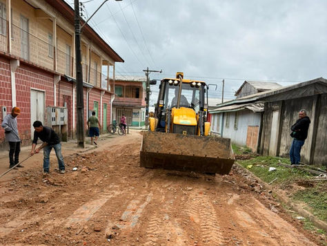 Prefeitura de Tarauacá intensifica serviços de manutenção e melhorias urbanas em diversos bairros