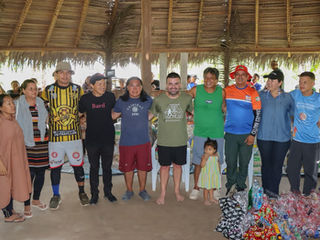 Prefeitura de Tarauacá Entrega Ajuda Humanitária na Terra Indígena Yawanawá – Aldeia Amparo, Rio Gregório