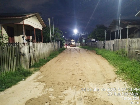 Prefeitura de Tarauacá, por meio da Secretaria de Obras, não para mesmo no período invernoso