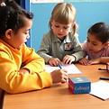 CRIANÇAS BRINCANDO NA ESCOLA - COLOQUE BANCO EMBAIXO DO MENINO_edited.jpg