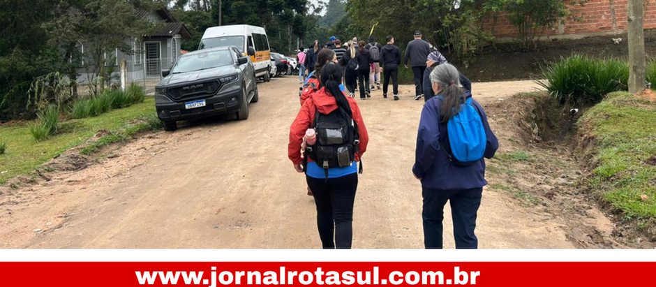 Caminhada na natureza reúne grande público em Agudos do Sul