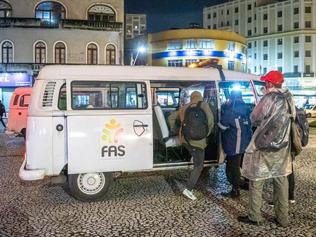 Chuva continua em Cba e FAS amplia ações para abordagem e acolhimento das pessoas em situação de rua
