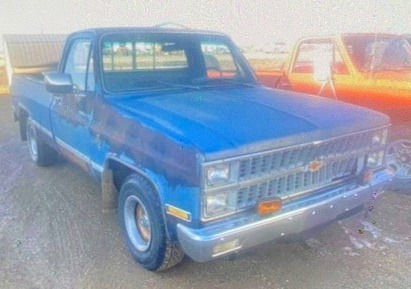 RCMP searching for stolen truck in Redvers area