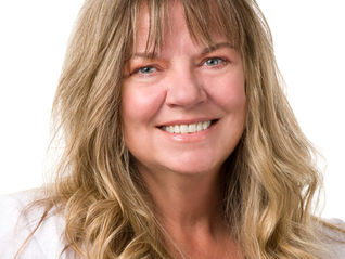 SGI President and CEO Penny McCune announces retirement