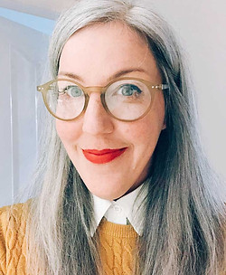 Photo of graphic designer and photographer Fanni Williams