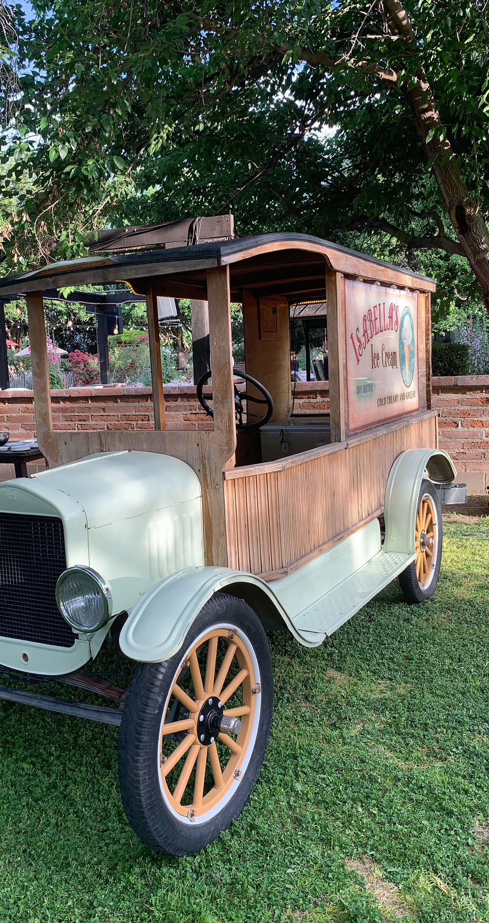 Ice-cream for your Arizona wedding