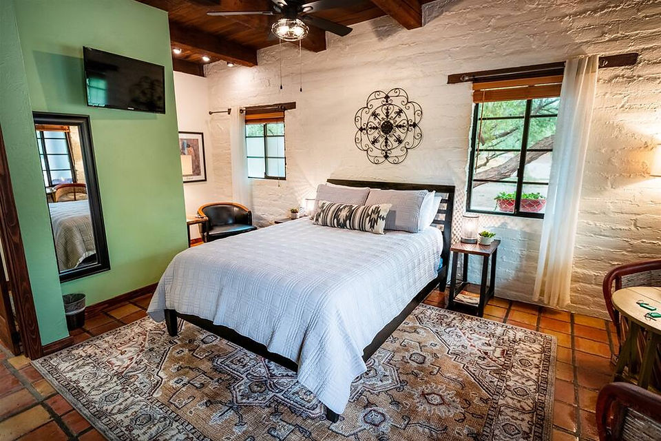 Stunning lodging  destination wedding close to wedding venue for destination event near Tucson, Arizona
