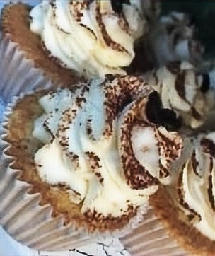 Tiramisu cupcake_edited.jpg