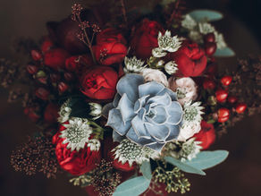 From Bouquets to Backdrops: Floral Trends Every Bride Should Know