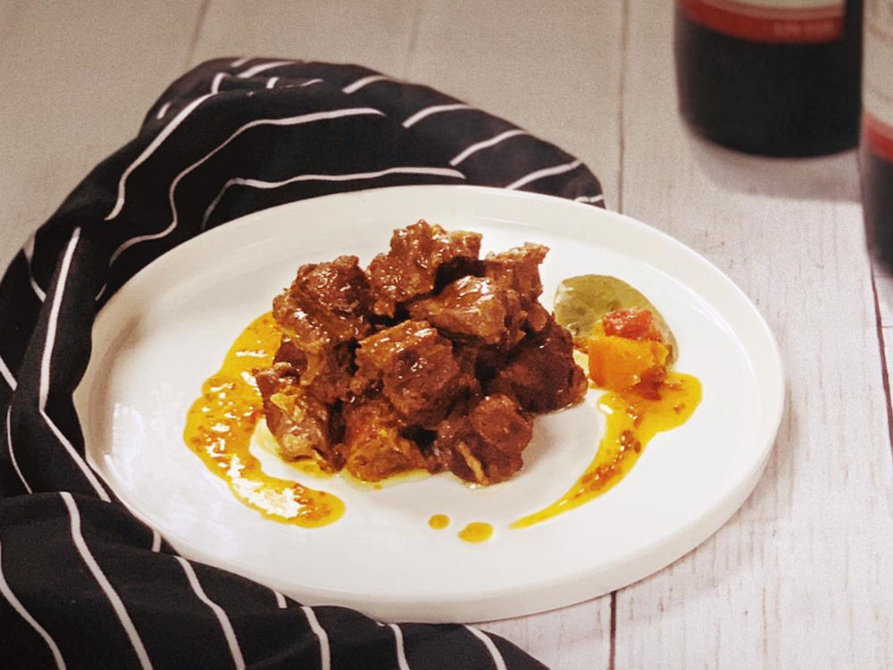 紅酒燴牛肋 (2人份量)