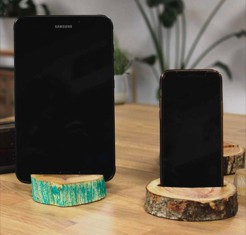 Thumbnail: Lrg Gamal Wood Phone Holder - Greenwash