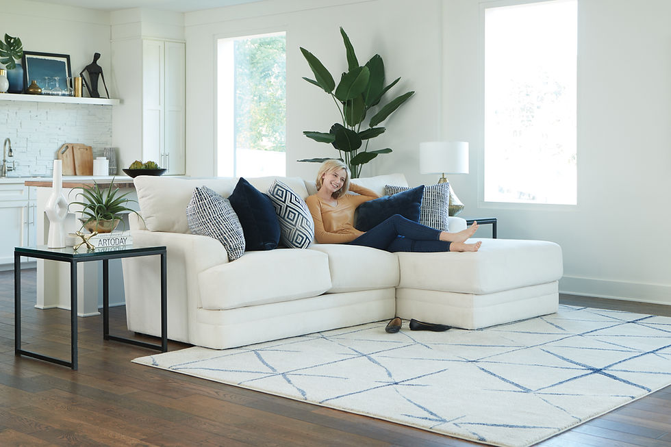 Polaris Sugar 2-PC Sectional w/Chaise