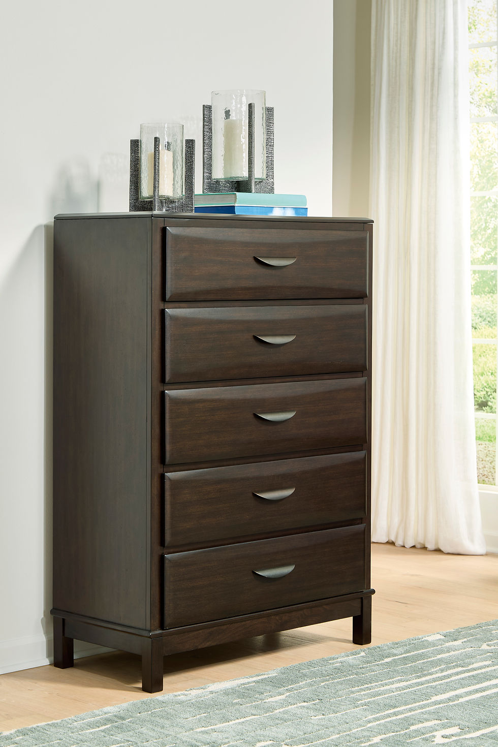 Vanmore 5-Drawer Chest
