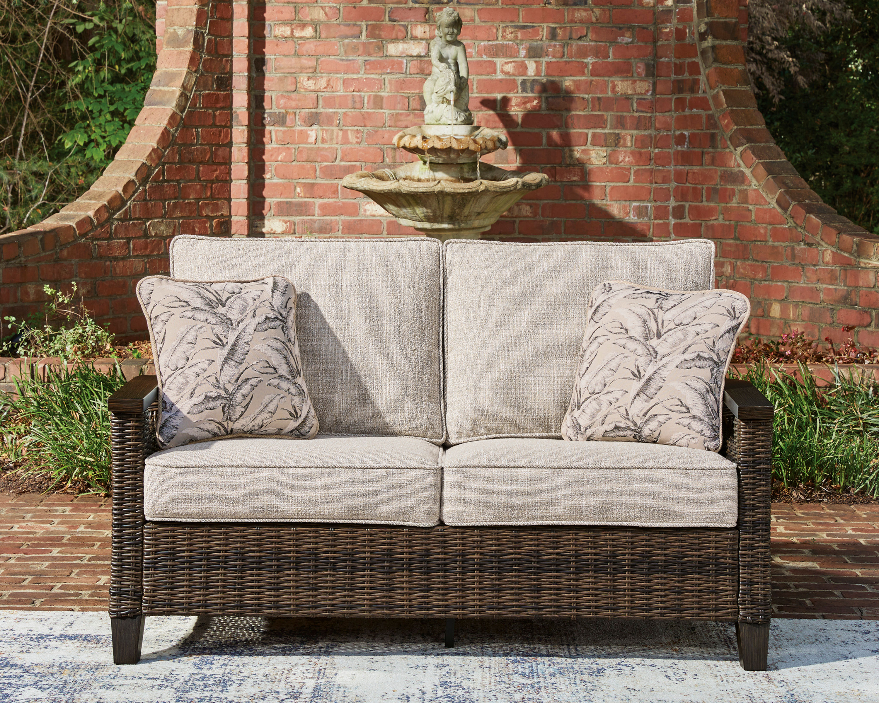 Monterey Point Outdoor Loveseat w/ Cushions