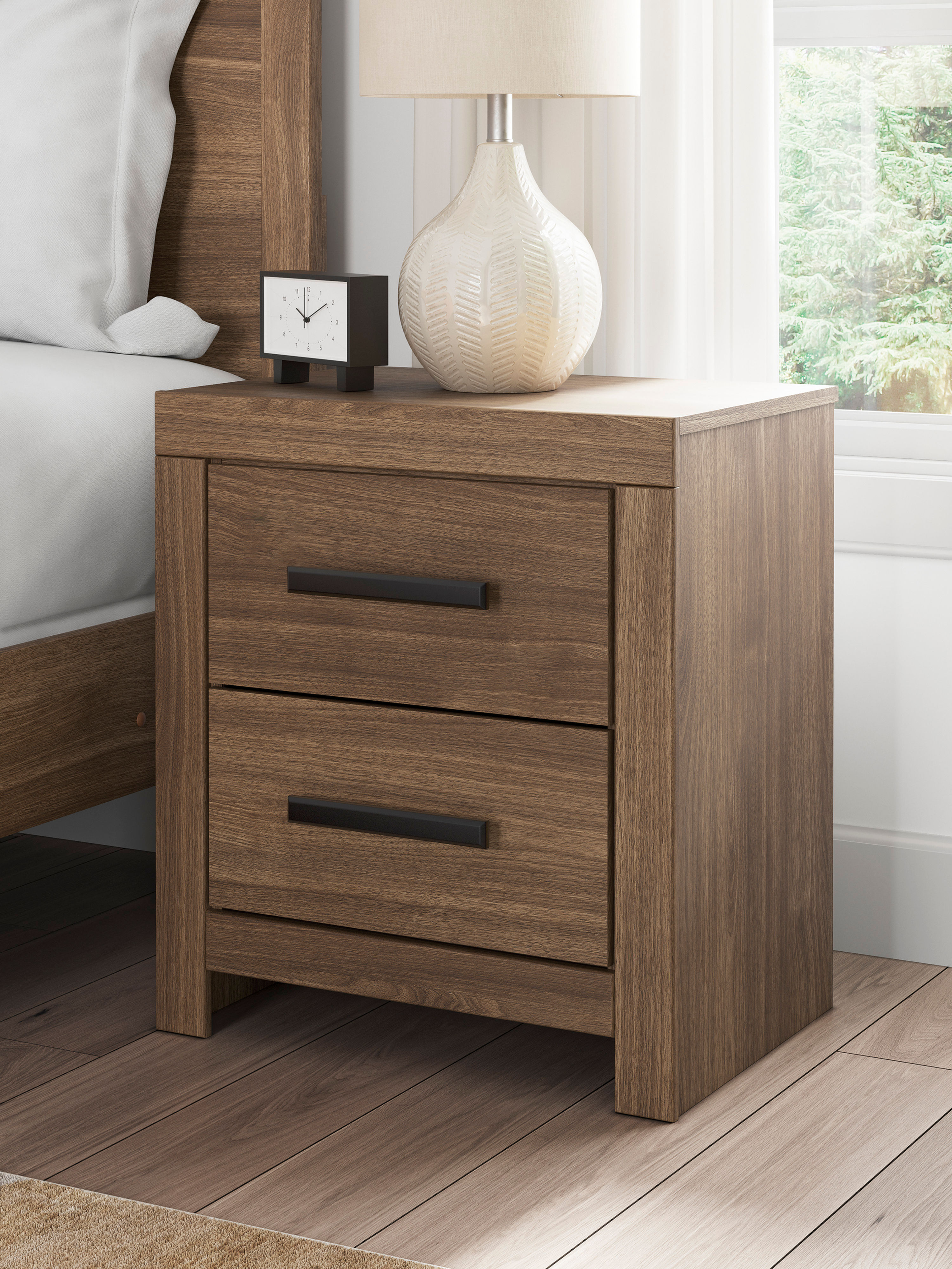 Broachmyn Nightstand