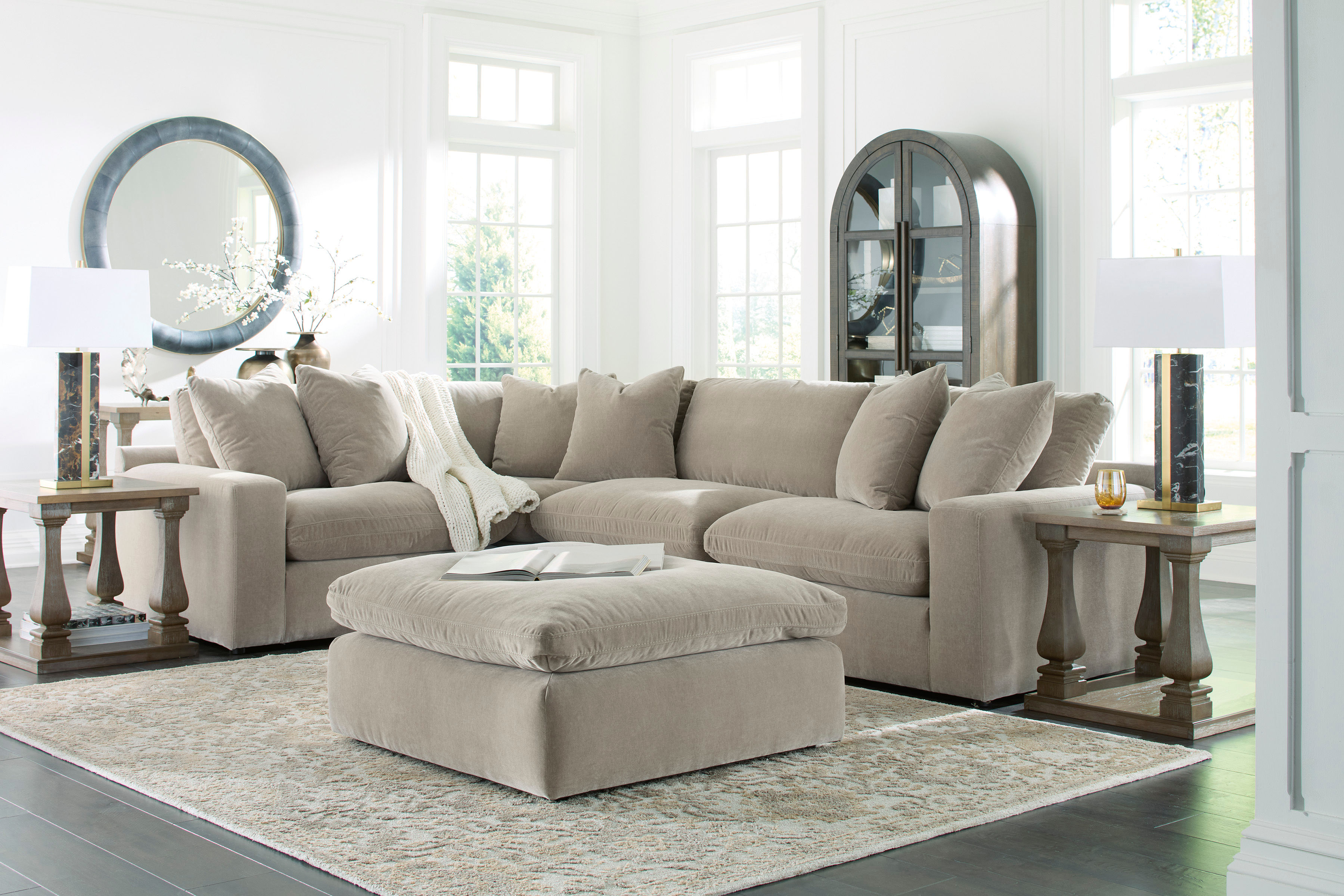Maxton Heights Pebble 4-PC Modular Sectional w/ Wedge