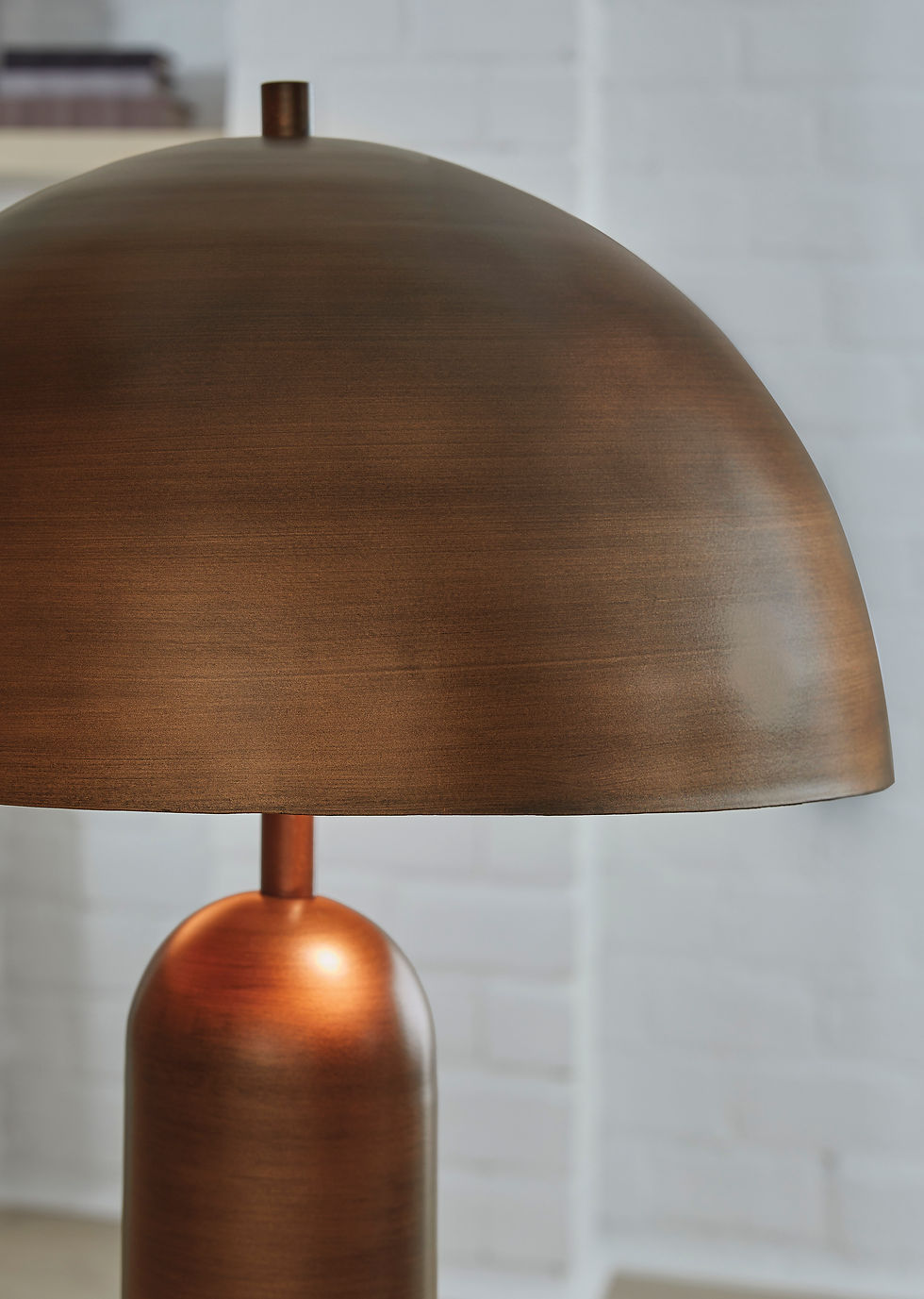 Thumbnail: Wendfield Metal Table Lamp