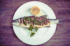 Fisch auf einer Platte