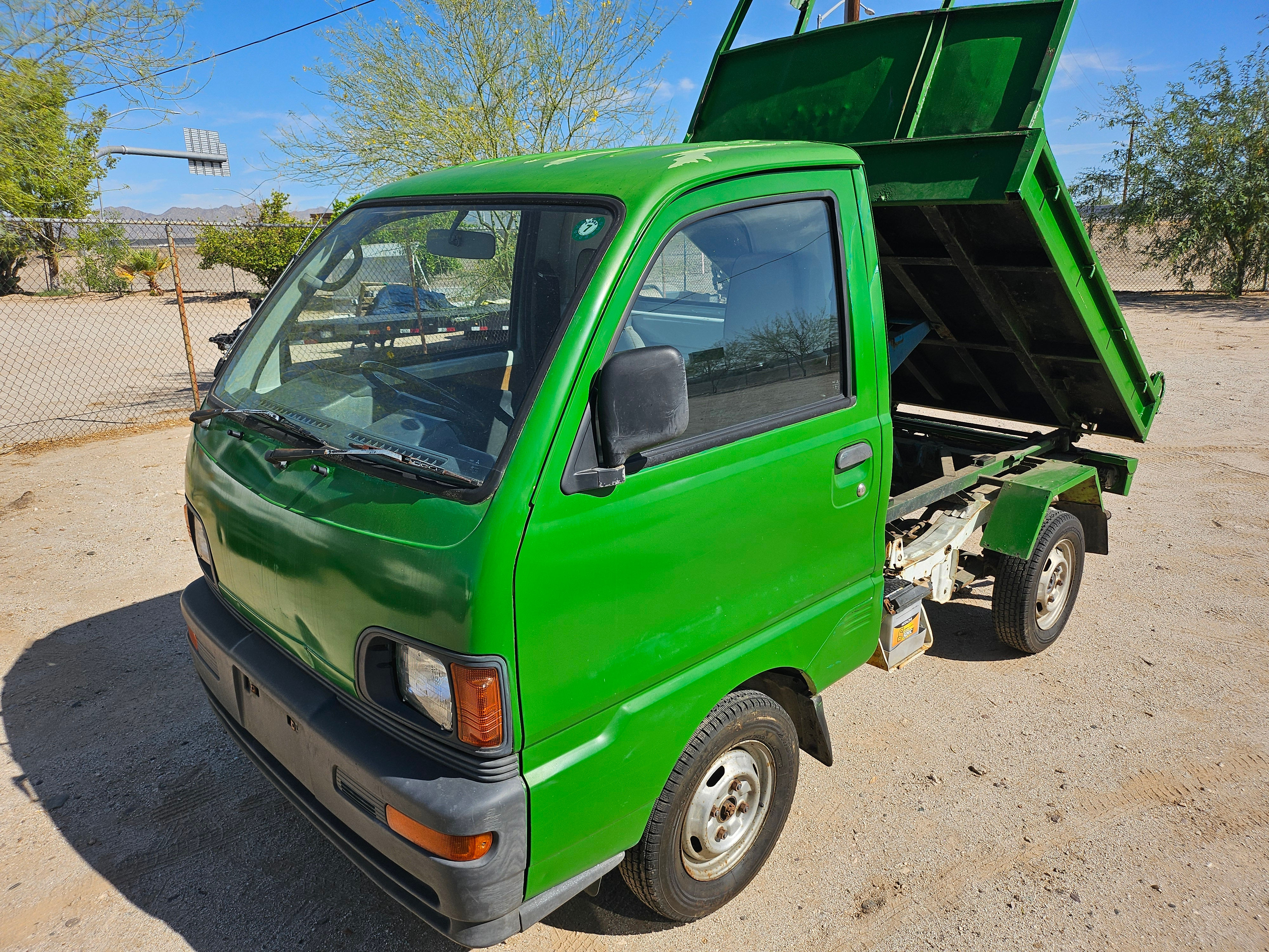 1997 MITSUBISHI MINICAB DUMP BED /AUTOMATIC 