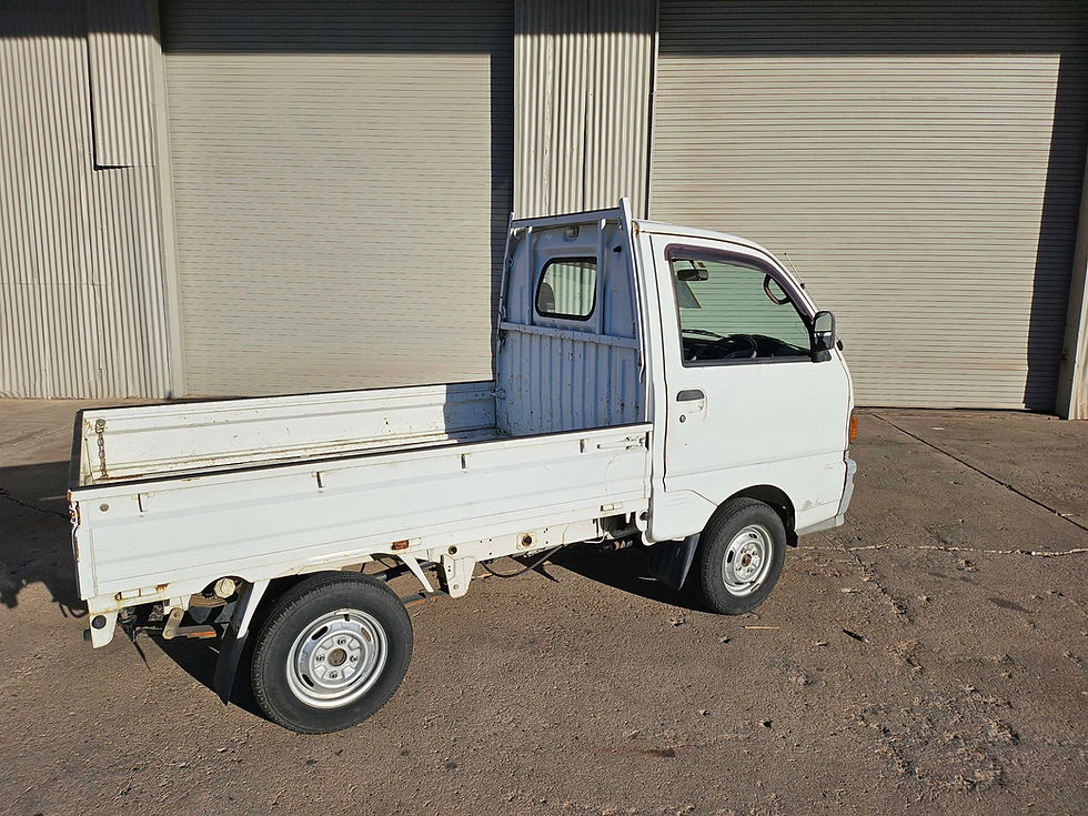 Thumbnail: 1997 Mitsubishi mini cab 4WD