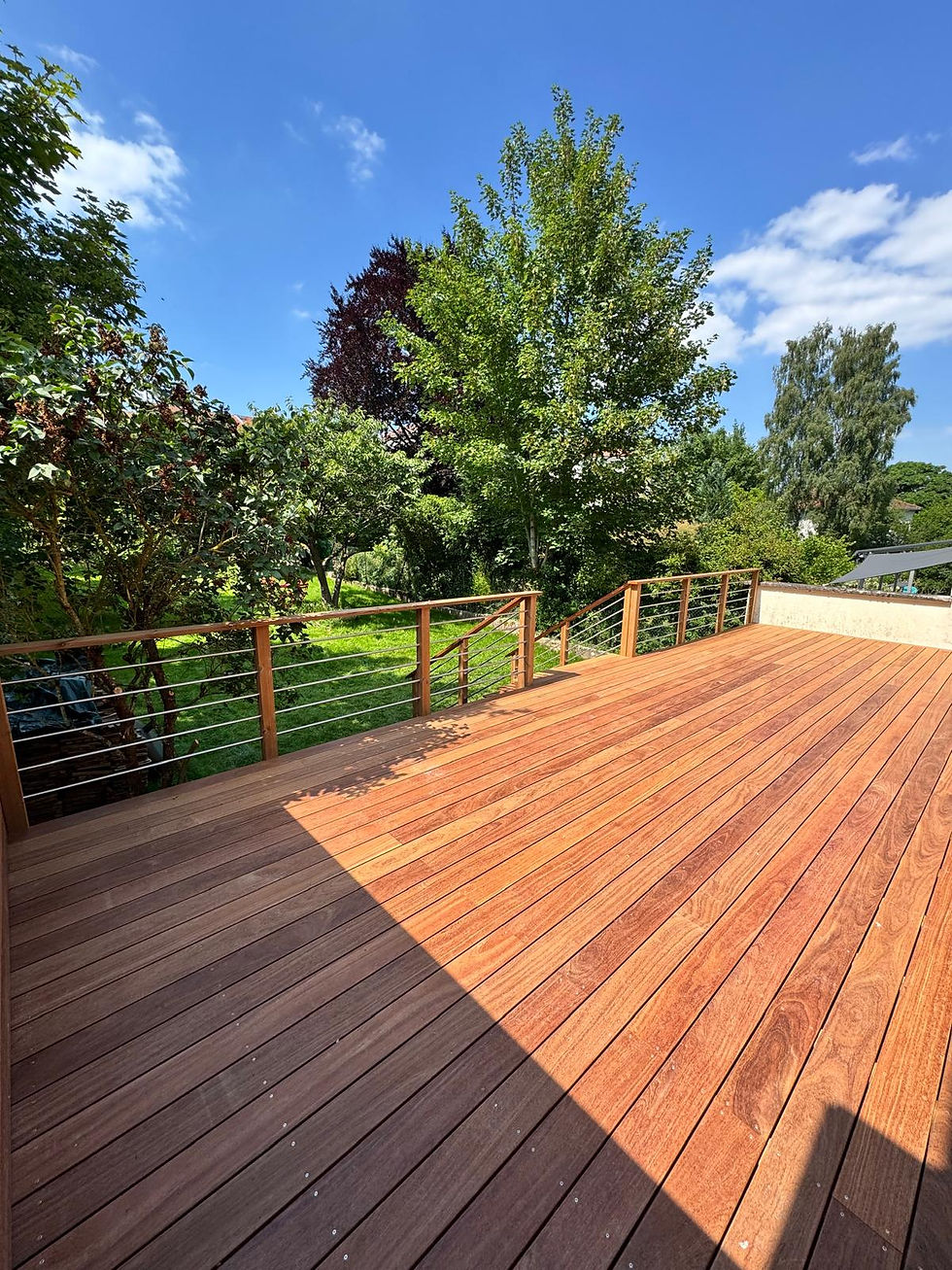 terrasse suspendue en bois exotique a Nancy 54