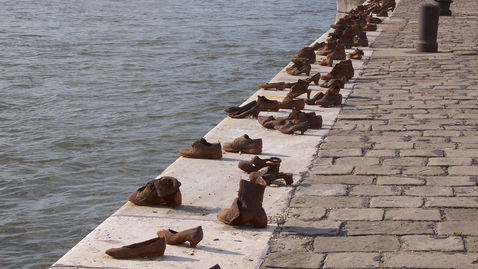 Budapest Jewish WWII memorial shoes