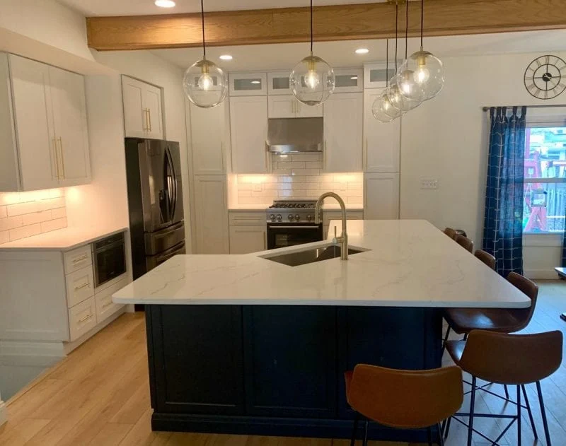 Rocky-River-Ohio-Custom-Cabinets-by-Cleveland-Cabinets-800x631.webp