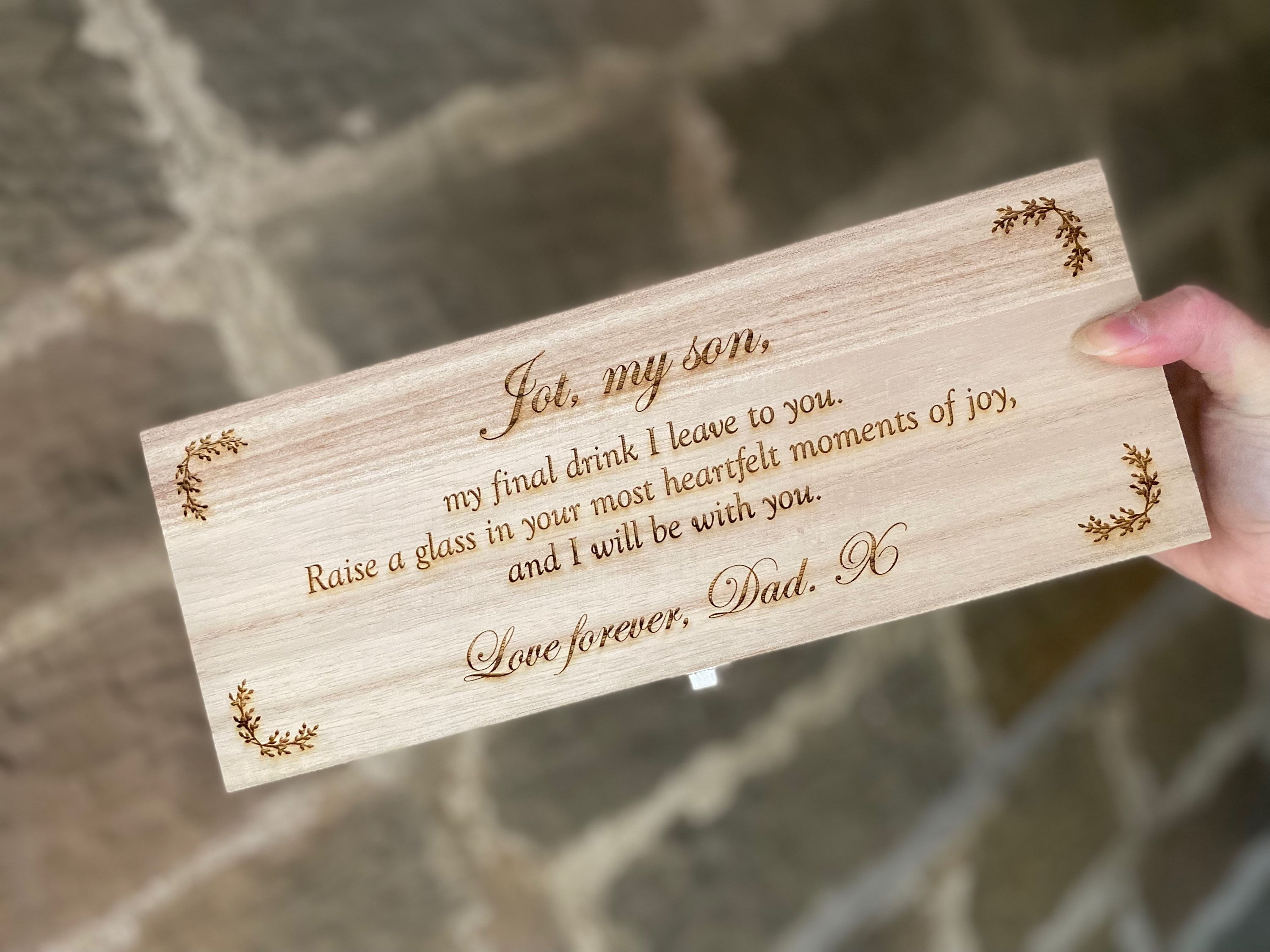 Gin / Whiskey Bottle Box - Wooden Personalised Wine box gift - BOTTLE NOT IN