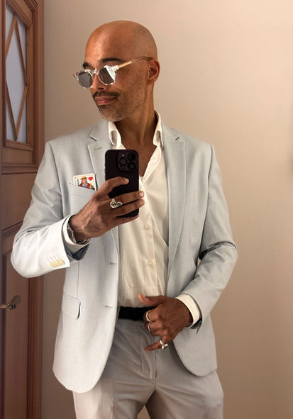 Alexander Palacios Artist