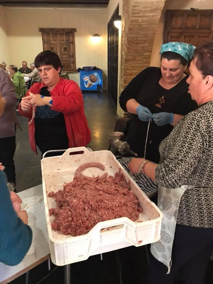 La matacía es un acontecimiento familiar y vecinal