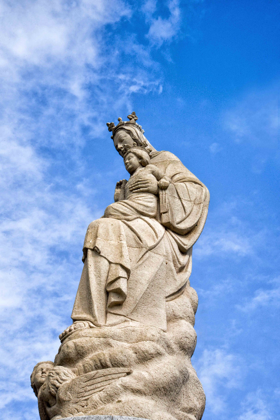 Monumento a la Virgen del Carmen
