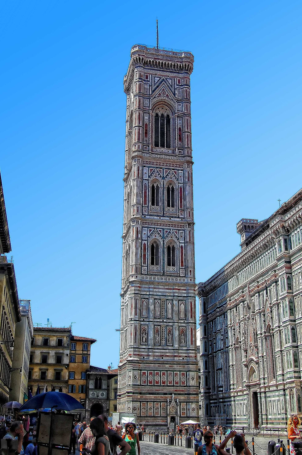 Duomo (torre-campanario)