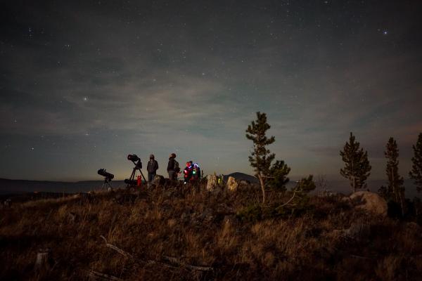 An AstroTours.org astronomy campout beneath the stars, from the AstroTours.org gallery.